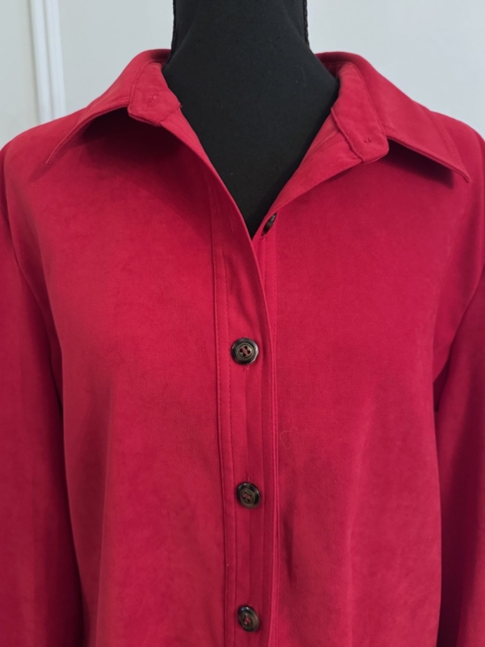 Talbots Medium Red Velveteen Stretch Button Down Shirt Collared Long Sleeve Top - Picture 4 of 5